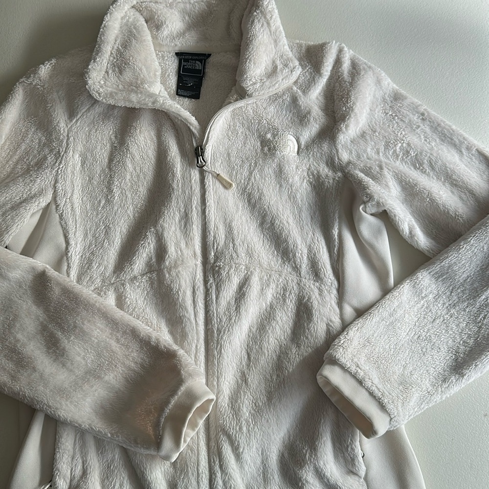 The North Face Women's Cream Fleece Jacket - Cozy Full-Zip